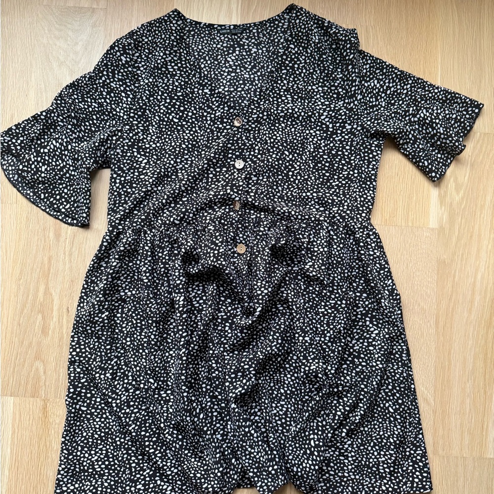 Stylish Black and White Speckled  Dress Size XL